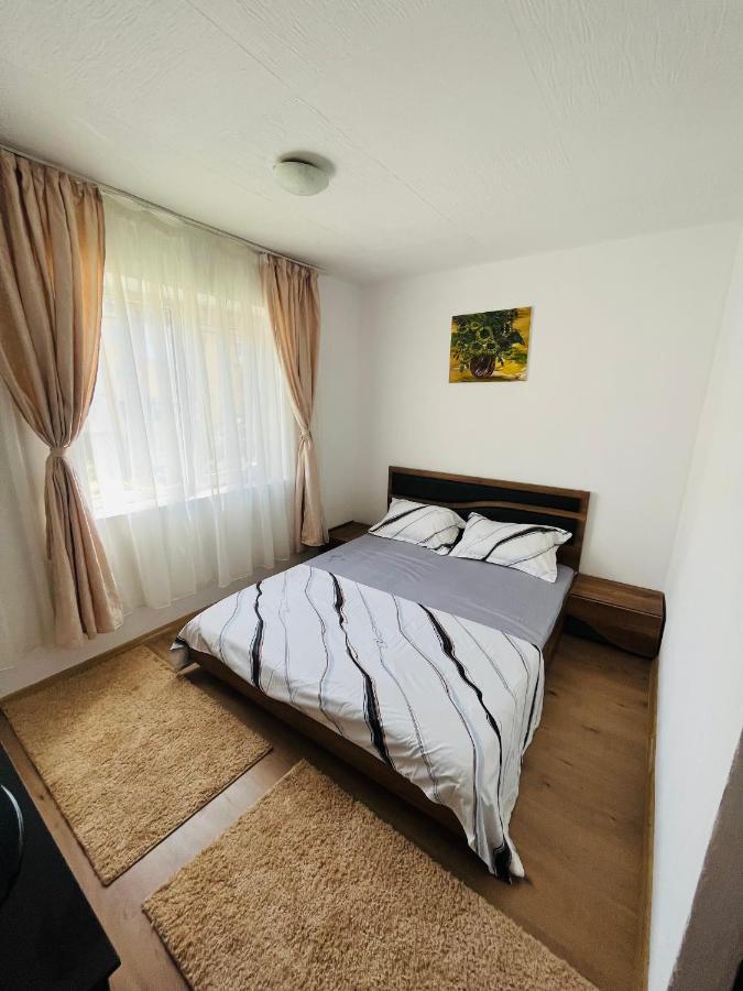 Apartament Yasmy Lejlighed Orşova Eksteriør billede