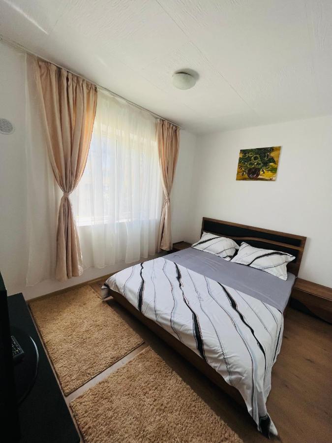 Apartament Yasmy Lejlighed Orşova Eksteriør billede